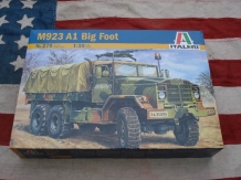 images/productimages/small/M923 A1 Big Foot Italeri schaal 1;35 nw.jpg